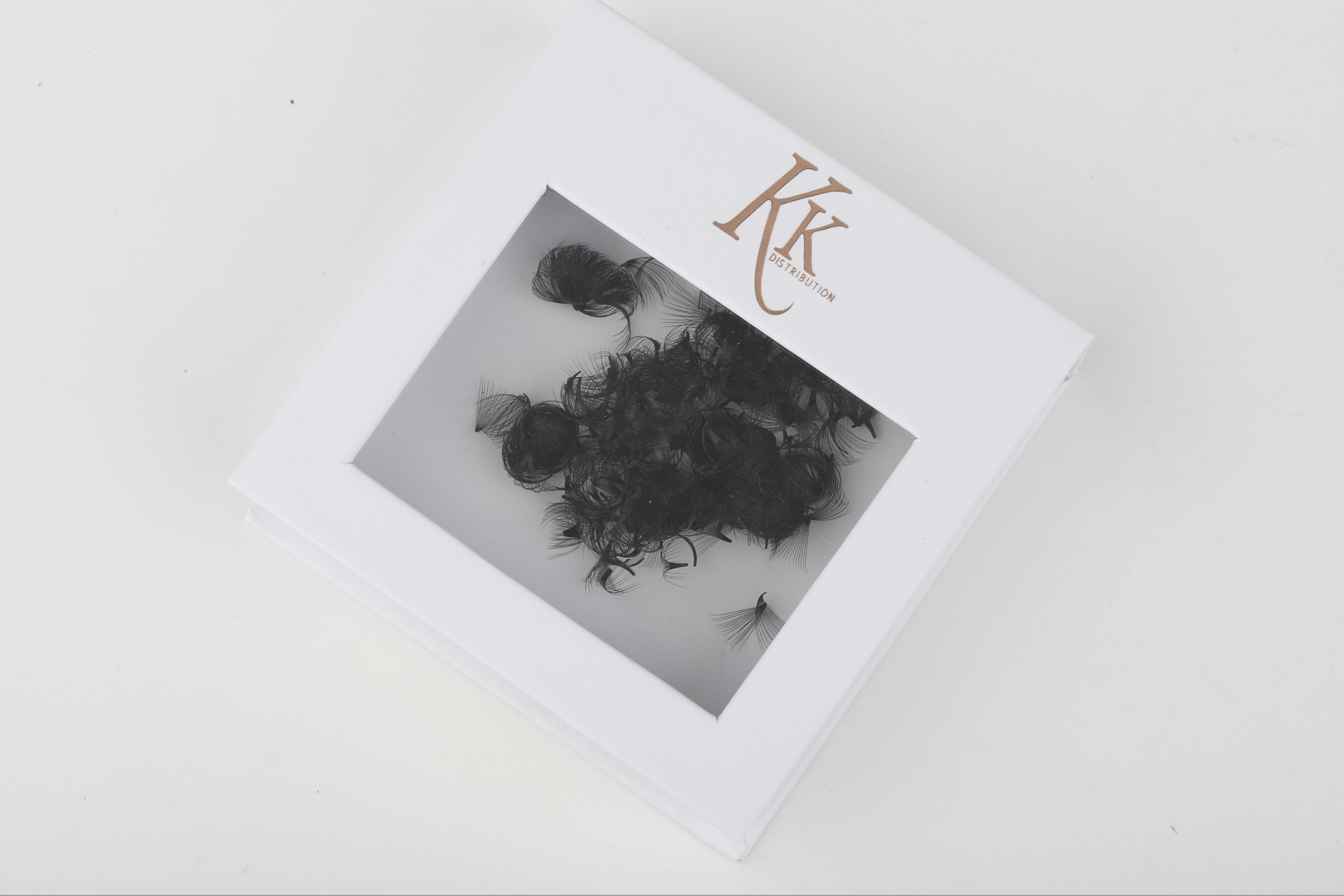 14D Pro-Made Fans - Pointy Base 0.03mm - KKLash.co